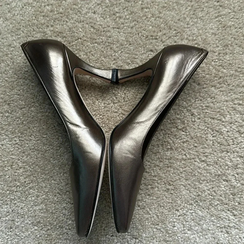Anne Klein II metallic bronze pumps Women’s 7.5 Made in Italy Leather Classic